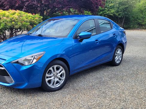 Used 2018 Toyota Yaris iA FWD image 1
