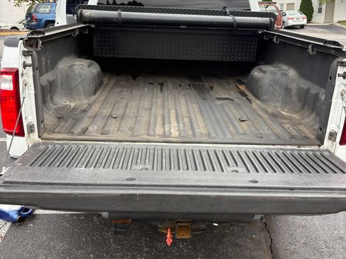 Used 2016 Ford F250 XLT AWD/4WD image 11