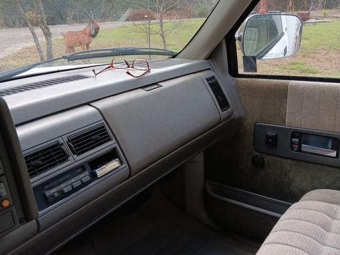 Used 1992 Chevrolet Silverado 2500 4x4 Regular Cab image 12