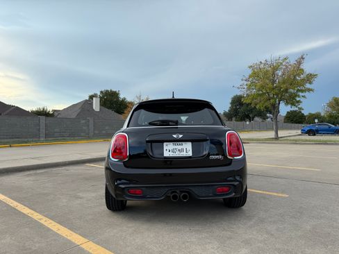Used 2016 MINI Cooper S image 5