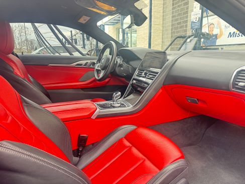 Used 2022 BMW M850i xDrive Coupe image 9