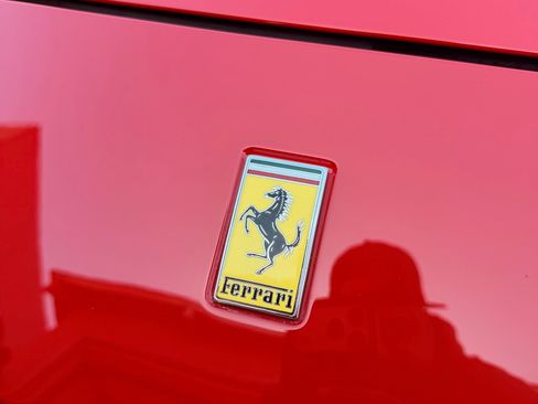 Used 2015 Ferrari California T image 17