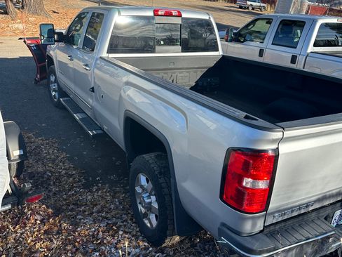 Used 2017 GMC Sierra 2500 SLT image 8
