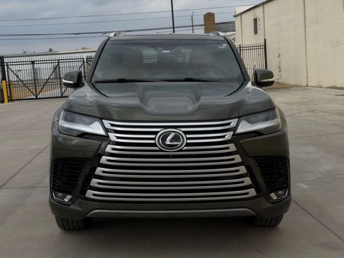 Used 2022 Lexus LX 600 4WD w/ Interior Upgrade Package image 15