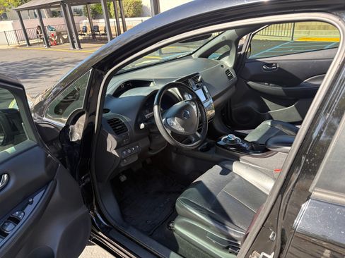 Used 2013 Nissan Leaf SL FWD image 6