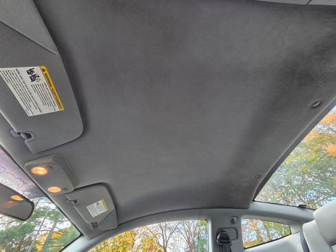 Used 2006 Ford Mustang Premium image 22