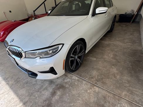 Used 2021 BMW 330i xDrive Sedan w/ Premium Package AWD/4WD image 18