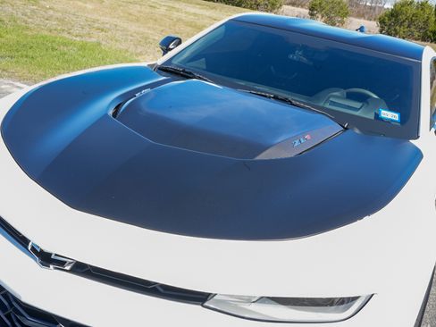 Used 2021 Chevrolet Camaro ZL1 image 10
