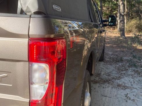 Used 2022 Ford F350 XL w/ Power Equipment Group image 10