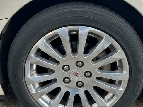 Used 2010 Cadillac CTS Premium image 19