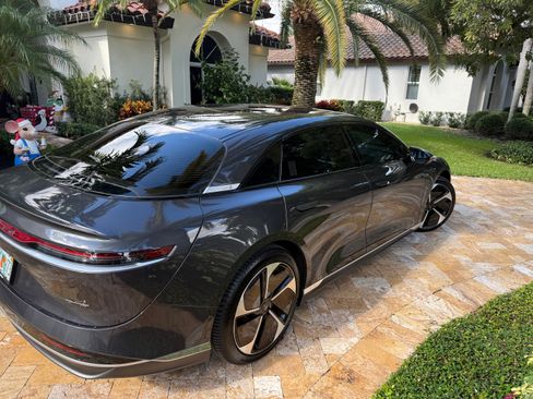 Used 2023 Lucid Air Pure image 2