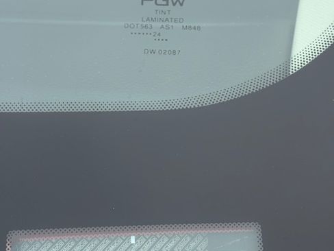 Used 2017 Ford Fusion SE image 5