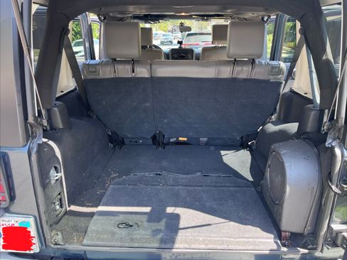 Used 2007 Jeep Wrangler Unlimited Sahara RWD image 22