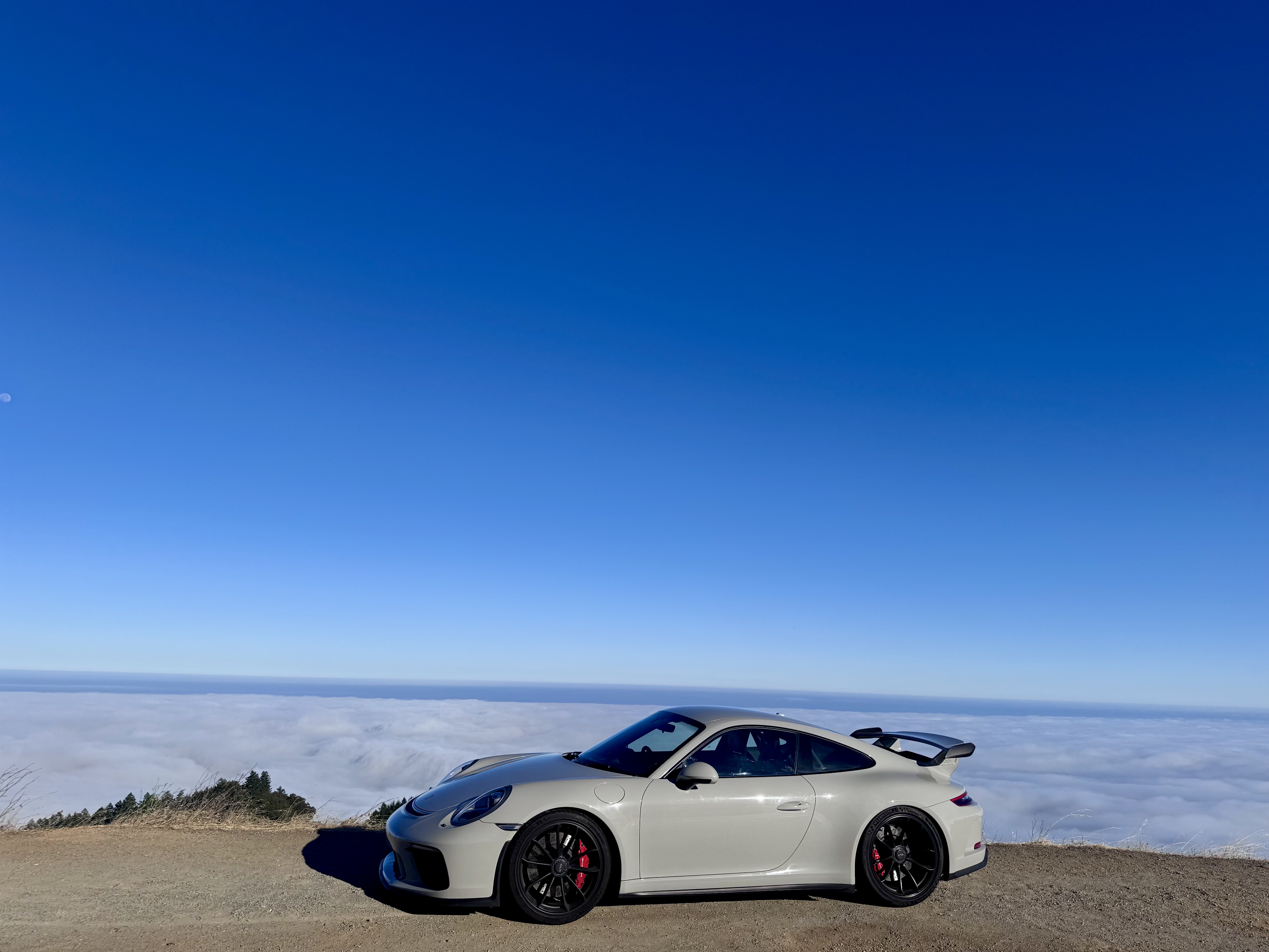 Used 2018 Porsche 911 GT3 RWD image 17
