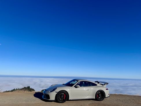 Used 2018 Porsche 911 GT3 RWD image 17