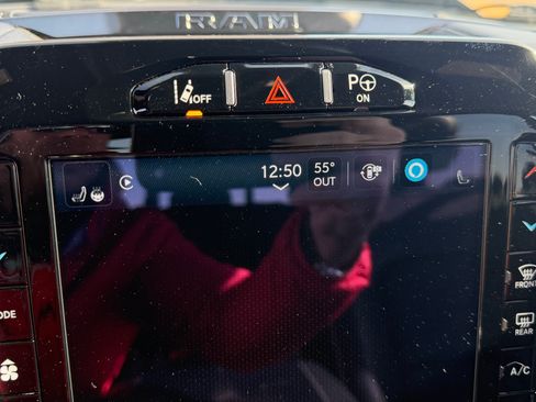 Used 2022 RAM 1500 Limited image 27