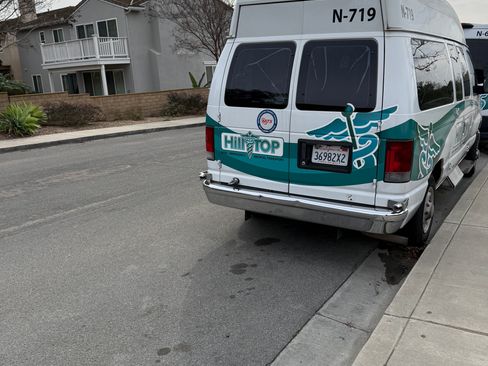 Used 2012 Ford E-150 and Econoline 150 w/ PWR Group image 2