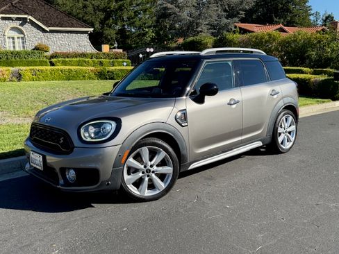 Used 2019 MINI Cooper Countryman S w/ Driver Assistance Package image 1