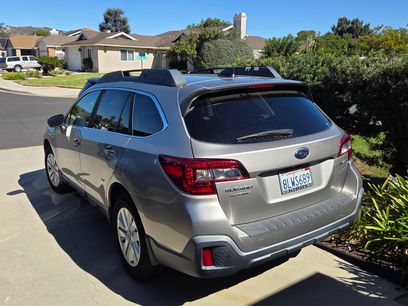 Used 2019 Subaru Outback 2.5i Premium w/ Popular Package #2