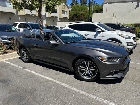 Used 2015 Ford Mustang Premium RWD image 17