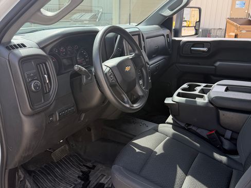 Used 2024 Chevrolet Silverado 2500 W/T w/ WT Convenience Package RWD image 8