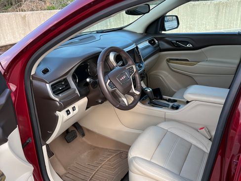 Used 2017 GMC Acadia Denali w/ Technology Package AWD/4WD image 11
