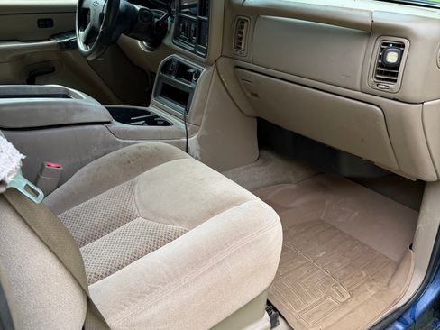 Used 2003 Chevrolet Silverado 3500 LS AWD/4WD image 8