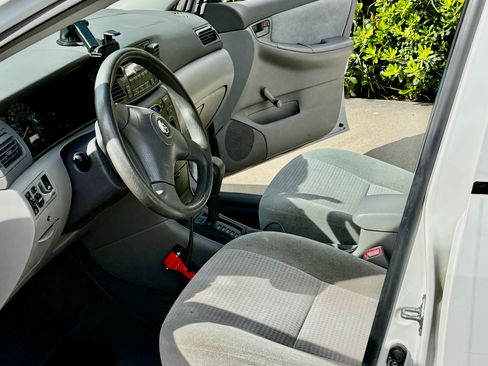 Used 2005 Toyota Corolla CE image 6