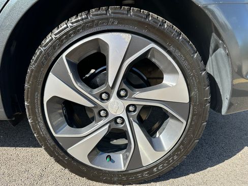 Used 2017 Chevrolet Sonic Premier image 21