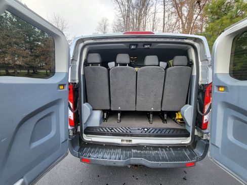 Used 2016 Ford Transit 350 XLT image 16