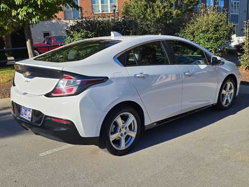 Used 2017 Chevrolet Volt LT image 16