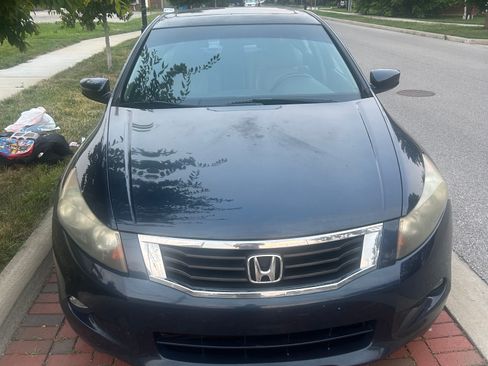Used 2010 Honda Accord EX-L image 2