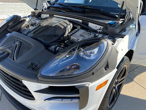 Used 2021 Porsche Macan S image 18