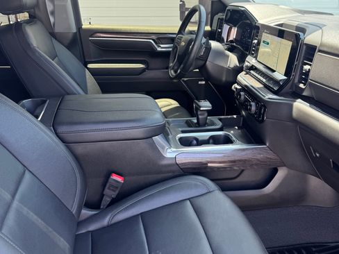 Used 2025 Chevrolet Silverado 1500 LTZ w/ Max Trailering Package AWD/4WD image 10