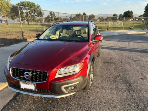 Used 2015 Volvo XC70 T5 Premier FWD image 5