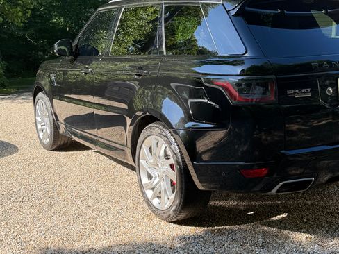 Used 2019 Land Rover Range Rover Sport Supercharged AWD/4WD image 5