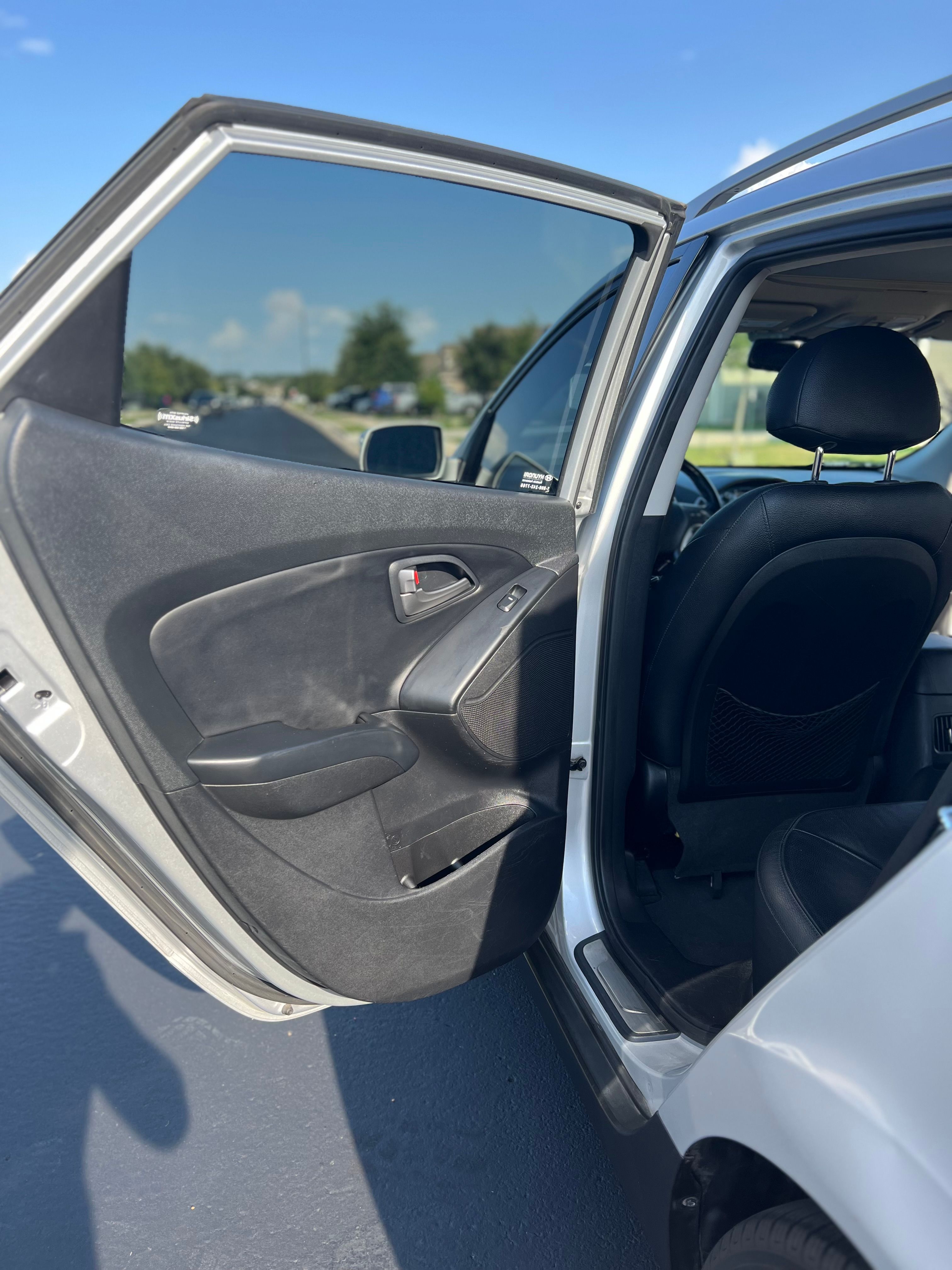 Used 2014 Hyundai Tucson Limited w/ Technology Package 02 FWD image 13