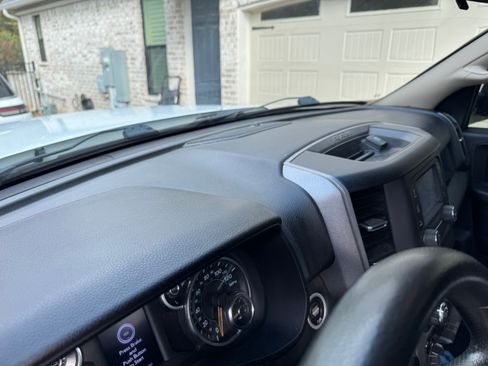 Used 2020 RAM 2500 Tradesman w/ Chrome Appearance Group image 4