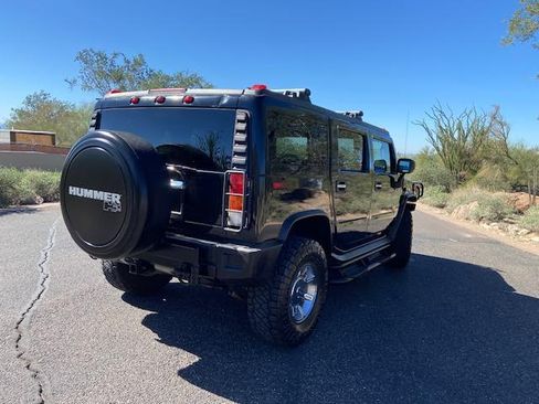 Used 2004 HUMMER H2 w/ Preferred Equipment Group image 9