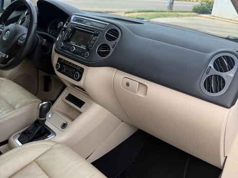 Used 2012 Volkswagen Tiguan SEL image 10