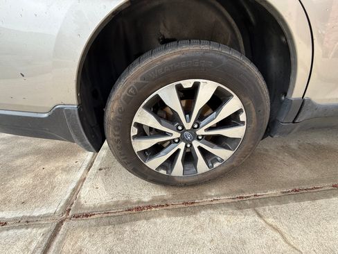 Used 2015 Subaru Outback 3.6R Limited AWD/4WD image 13