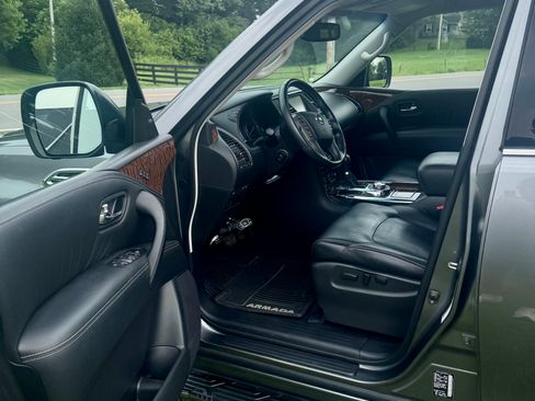 Used 2017 Nissan Armada Platinum w/ Captain Seat Package AWD/4WD image 8