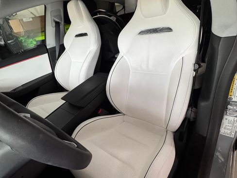 Used 2025 Tesla Model 3 Performance image 18