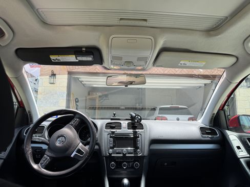 Used 2013 Volkswagen Golf TDI FWD image 16