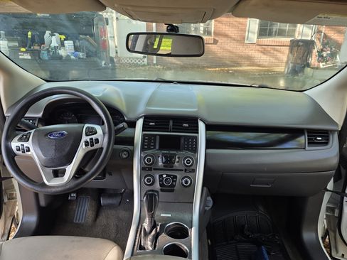 Used 2013 Ford Edge SE image 10
