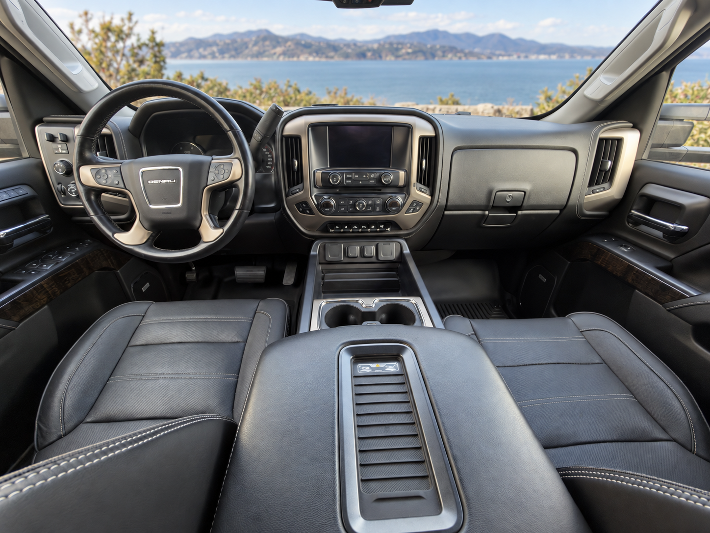 Used 2016 GMC Sierra 2500 Denali w/ Duramax Plus Package AWD/4WD image 19