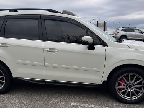 Used 2017 Subaru Forester 2.0XT Touring AWD/4WD image 5