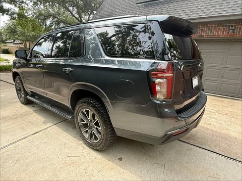 Used 2021 Chevrolet Tahoe Z71 w/ Z71 Off-Road Package AWD/4WD image 6