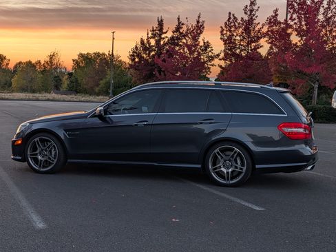 Used 2013 Mercedes-Benz E 63 AMG Wagon image 32