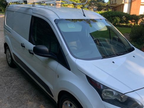 Used 2016 Ford Transit Connect XL image 4